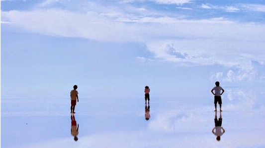 Foto Céu azul reflexão água