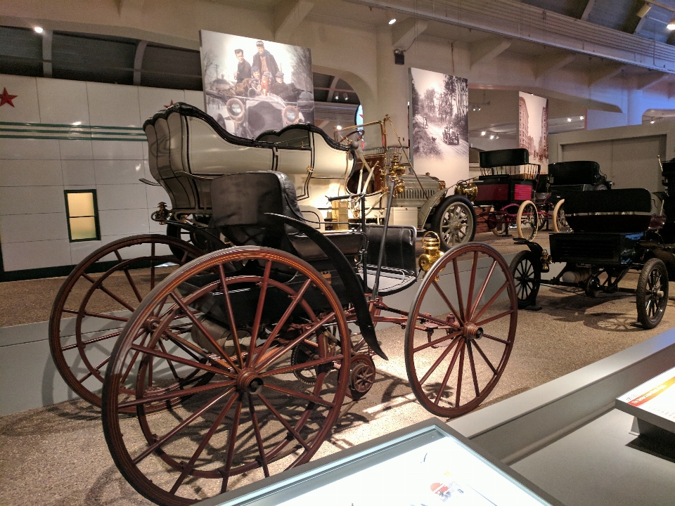 Ford museum mobil mobil
