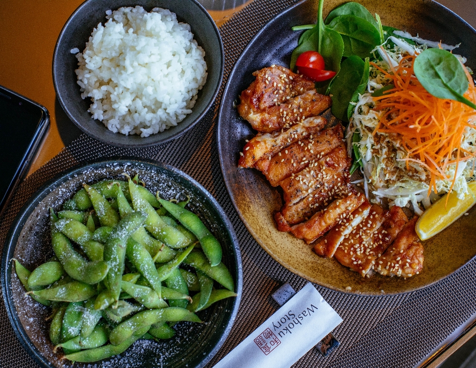 皿 食べ物 料理 蒸し米
