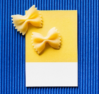 Yellow paper Photo