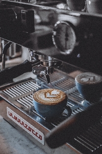 Espresso makinesi
 küçük cihaz
 ev aletleri
 Fotoğraf