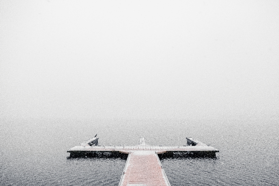 Acqua bianco fenomeno atmosferico
 nebbia