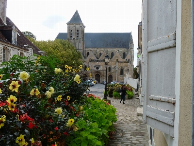 Foto Gereja madeleine
 chateaudun
 perancis kota