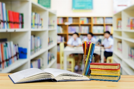 Foto Sekolah kelas buku latar belakang