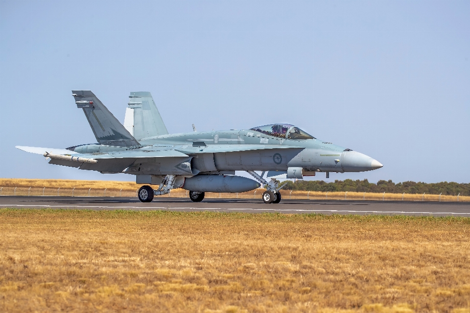 Aeronave avión aviación fuerza aerea
