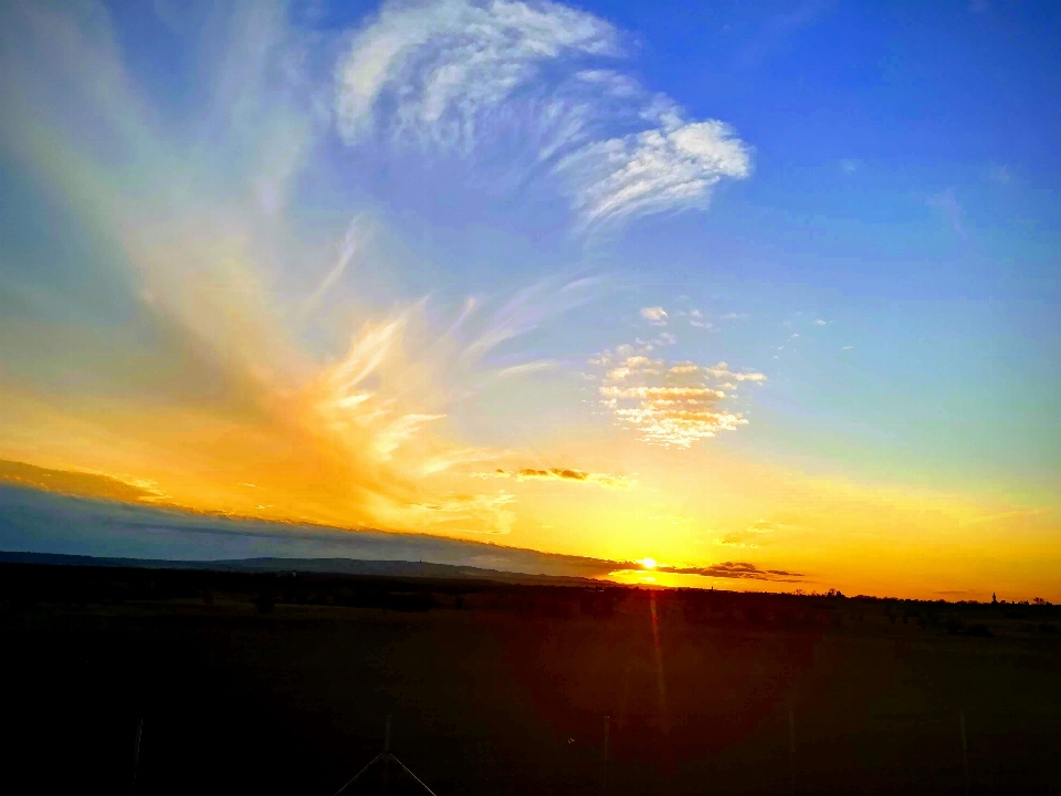 Sun sky horizon cloud