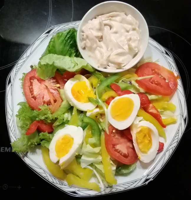 Makanan piring masakan salad taman
