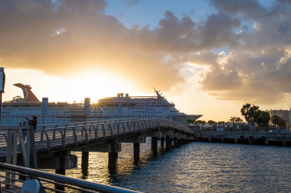 Carnival bahia fascination sunset