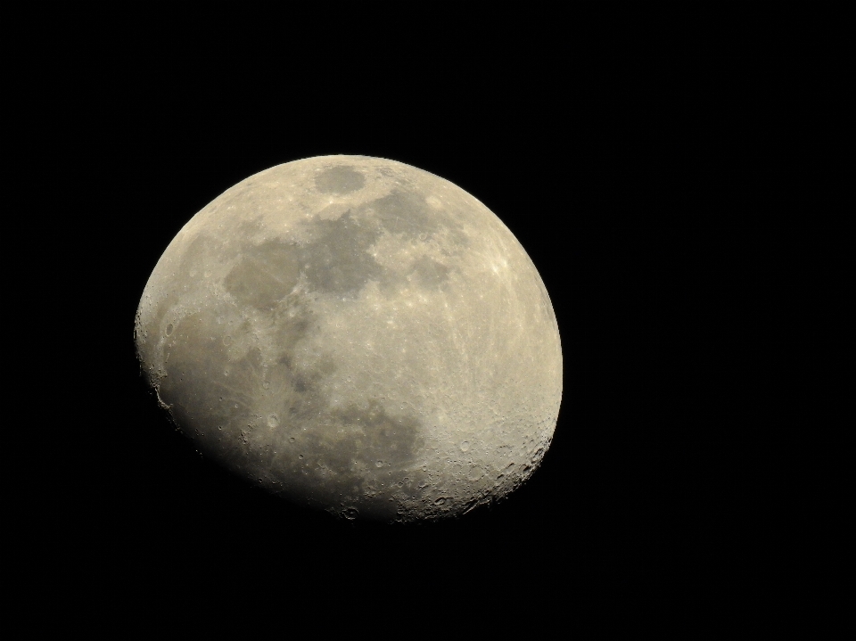 Luna oggetto astronomico
 fenomeno atmosferico
 evento celeste
