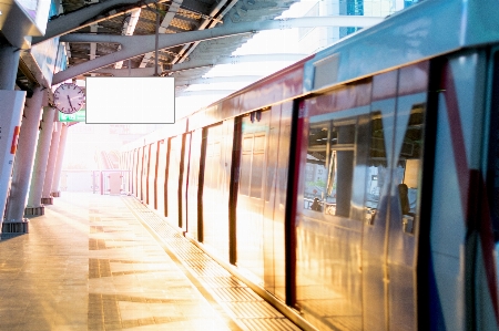 空 訓練 駅 日没 写真