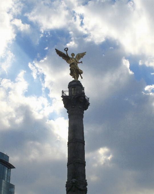 Monument sculpture avenue independence