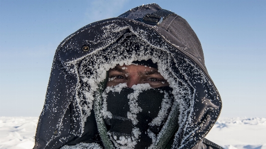 Diver divers underwater snow Photo