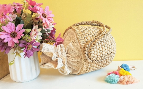 Beach bag artificial flower cap Photo