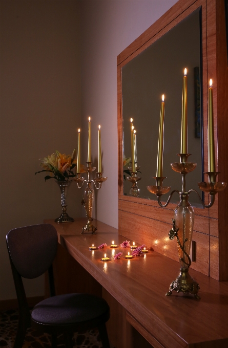 Light candle lighting holder