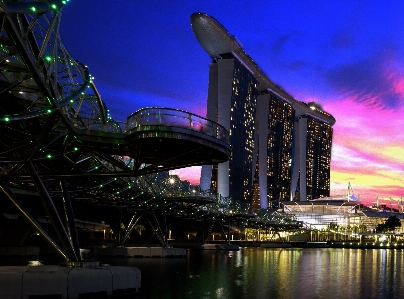 Singapore marinabaysands helixbridge sunset Photo