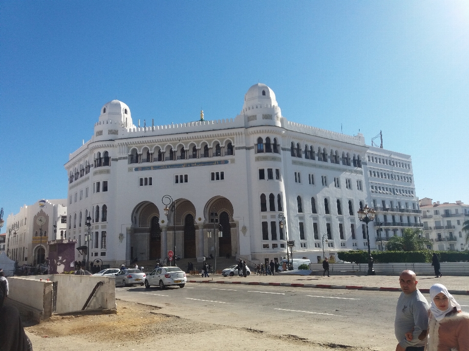 Algier
 wahrzeichen gebäude die architektur