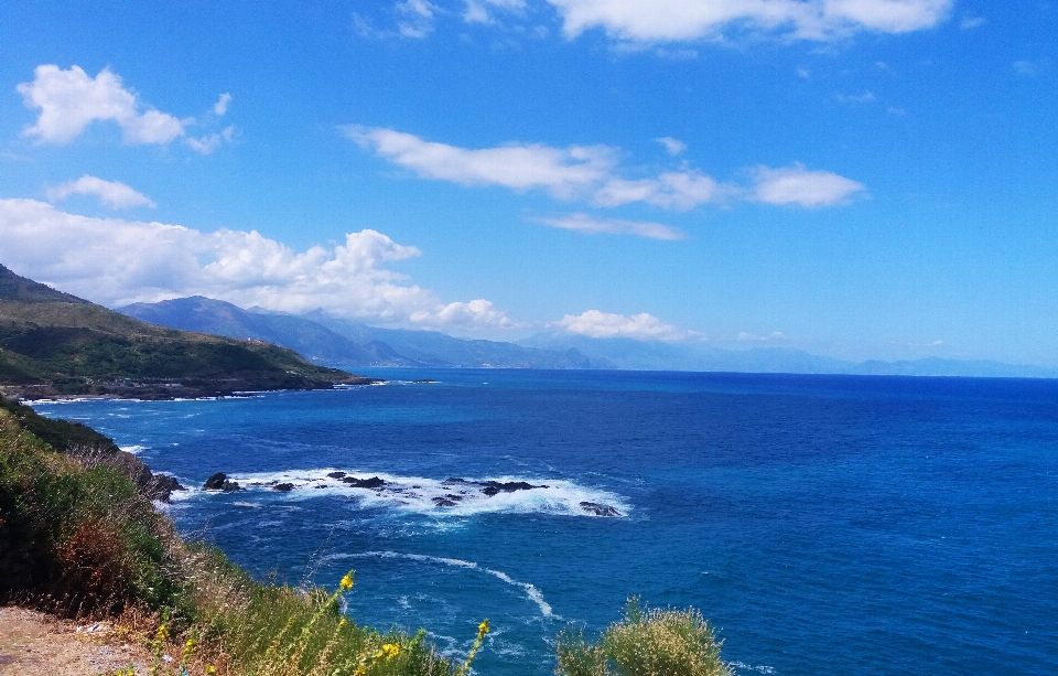 Estate corpo d'acqua
 cielo costa