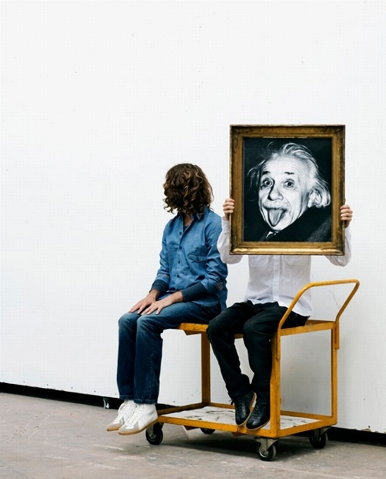 Einstein sitting art furniture