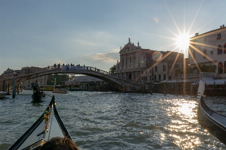 2019 architecture bridge canal Photo