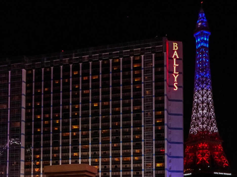 Las vegas landmark metropolitan area night