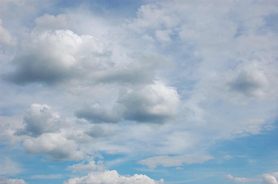 Nuvem céu azul dia