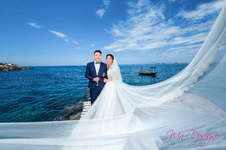 Pernikahan foto gaun pengantin
 biru