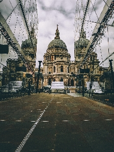 Foto London perkotaan perspektif katedral