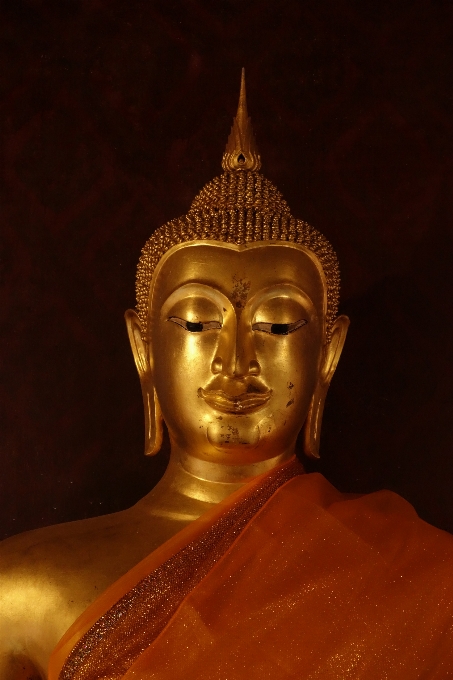 Seni budha patung phetchaburi
