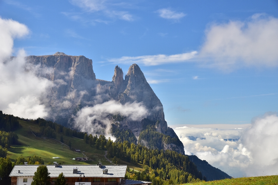 Alm mountainous landforms mountain range