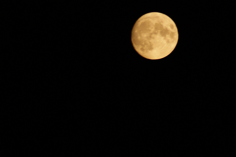 Mond vollmond schwarz astronomisches objekt
