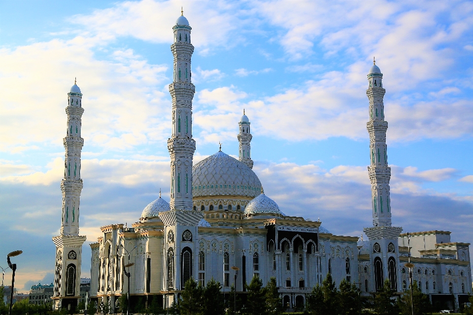 Masjid menara kubah arsitektur