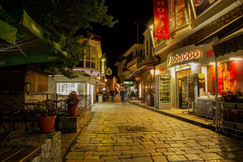 Ciudad noche fotografía nocturna
 ohrid
