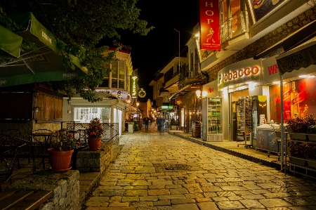 Foto Cidade noite fotografia noturna
 ohrid
