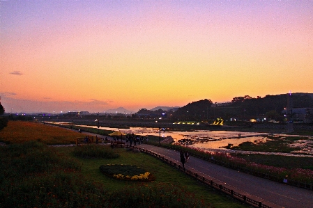 川 韓国 空 残光
 写真