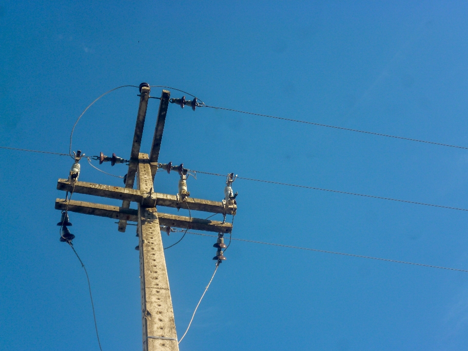 Himmel kabel zement blau