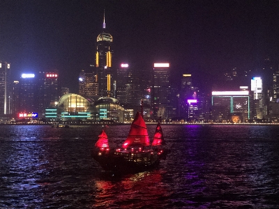 Red boat victoria harbour Photo