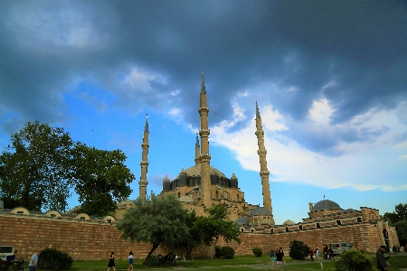 Foto Masjid menara kubah arsitektur