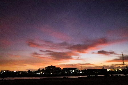 Foto Fiume cielo arancia riverbero
