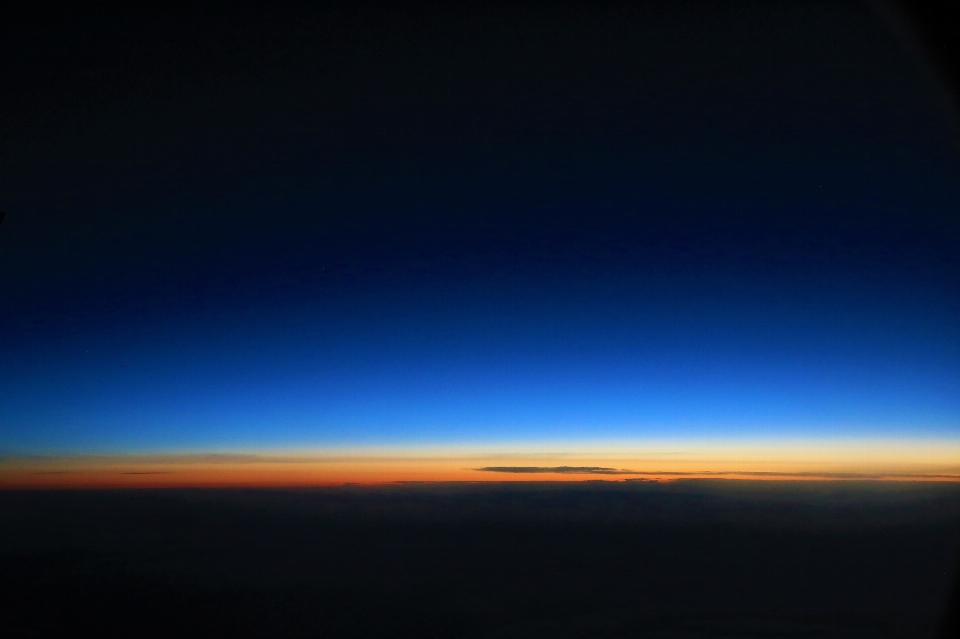 Aereo cielo alto paesaggio