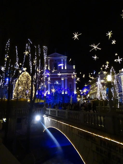 Ljubljana
 slovenya köprüler
 noel