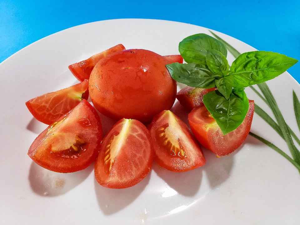 Salad tomato food fresh