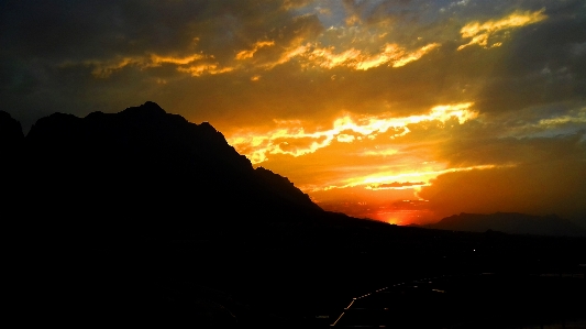 Foto Alami langit perasaan senang sesudahnya
 matahari terbenam