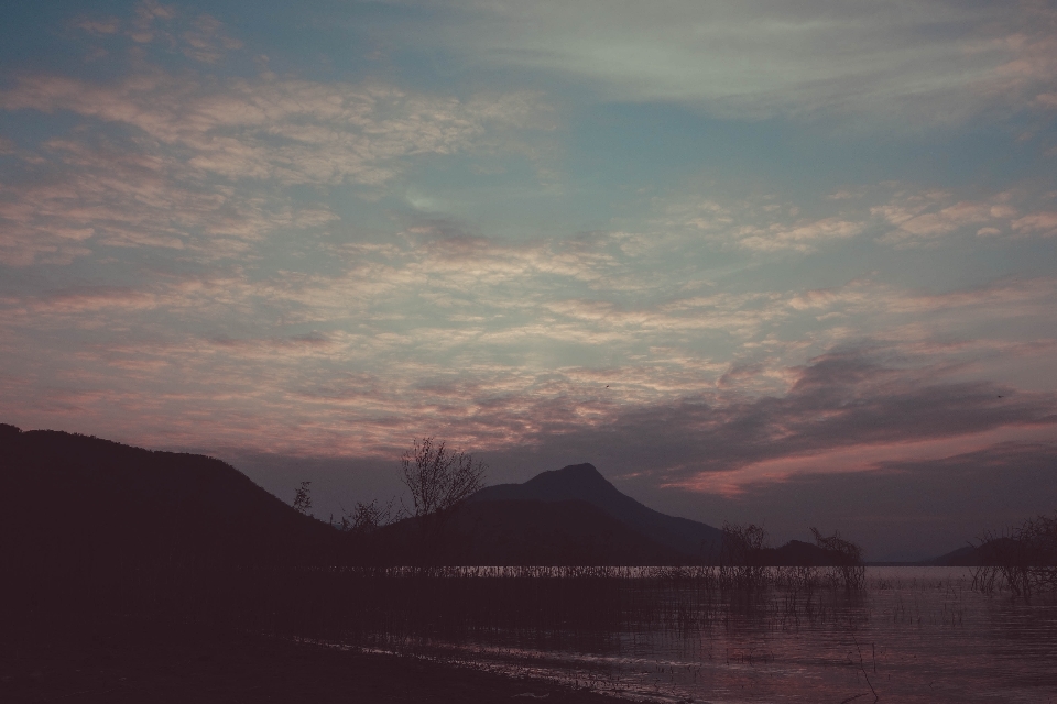 Langit awan pagi perasaan senang sesudahnya
