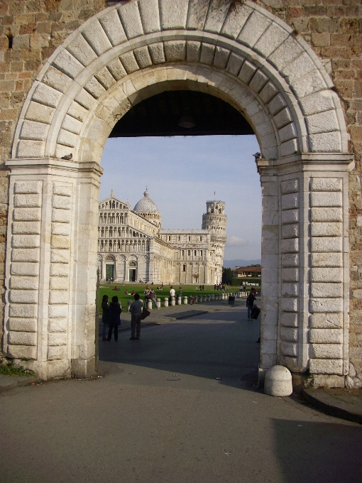 Pisa arco architettura edificio