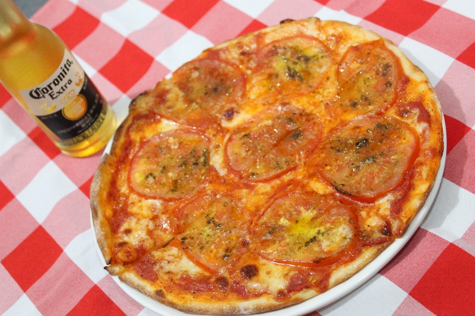 Pizza 皿 食べ物 料理