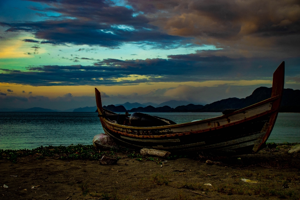 Kapal pantai laut transportasi air
