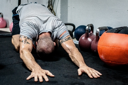 Foto Aptidão física
 braço equipamento de exercício
 ombro