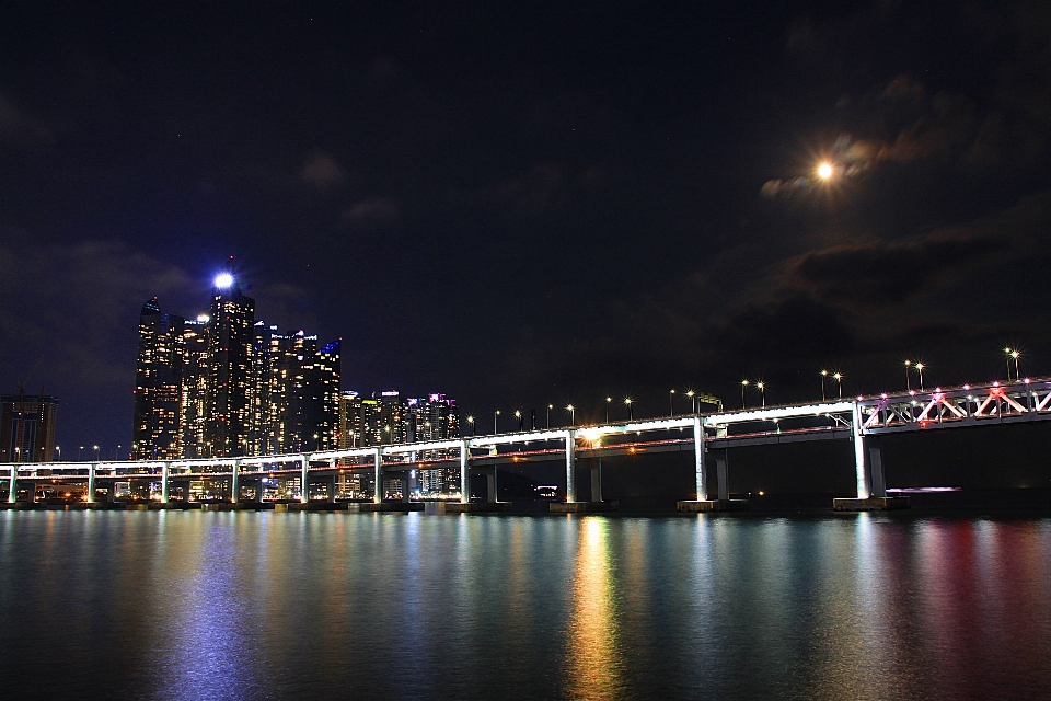 Busan
 pusan
 korea jembatan gwangan
