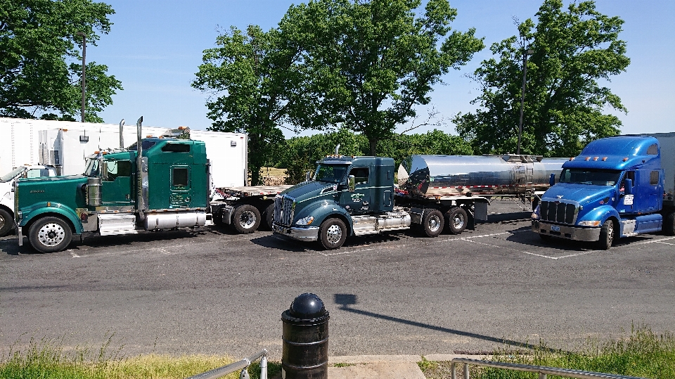 Camión estadounidense
 semi estacionamiento
 usa