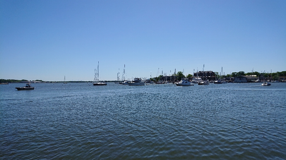 Annapolis maryland chesapeake bay body of water